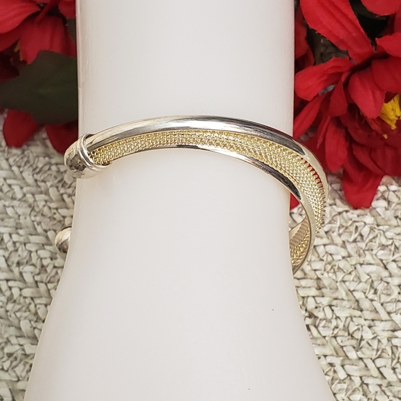 Two Diff Silver Tone Unique Curvy Micro Wire Mesh Cuff Bracelet - Picture 9 of 12